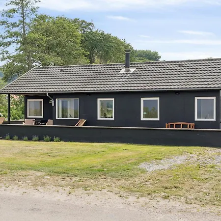 Ferienhaus Renoviertes Strandhaus In Einzigartiger Lage