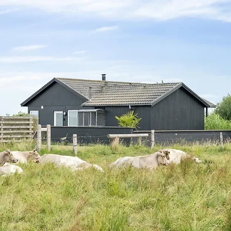 Renoviertes Strandhaus In Einzigartiger Lage Ferienhaus *