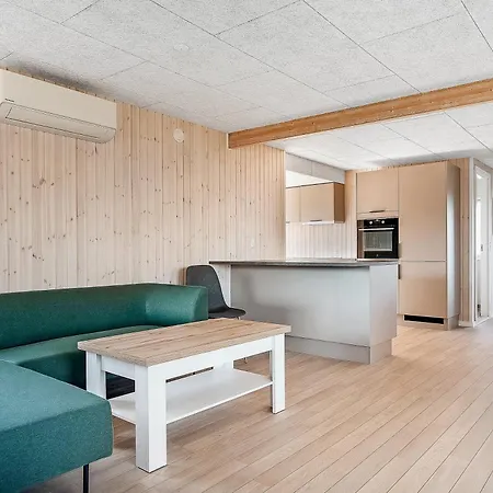 Ferienhaus Renoviertes Strandhaus In Einzigartiger Lage