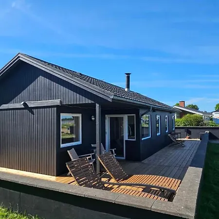 Renoviertes Strandhaus In Einzigartiger Lage Ferienhaus *