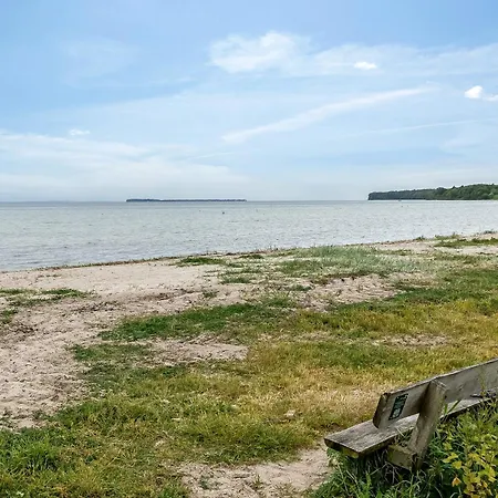 Renoviertes Strandhaus In Einzigartiger Lage *
